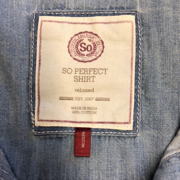 Medium blue button up shirt - Picture 4 of 4